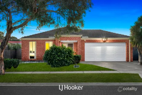 11 Elpara Way, Hampton Park, VIC 3976