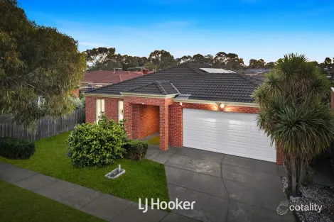 Property photo of 11 Elpara Way Hampton Park VIC 3976