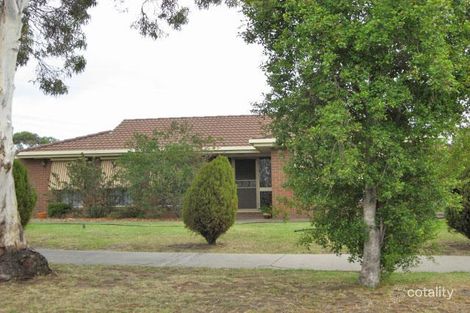 45 Corryong Cres, Taylors Lakes, VIC 3038