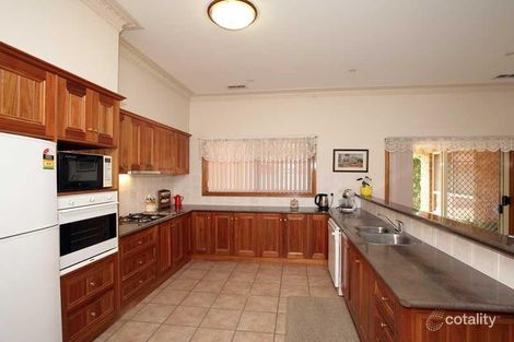 Property photo of 27 Hargrave Avenue Lloyd NSW 2650