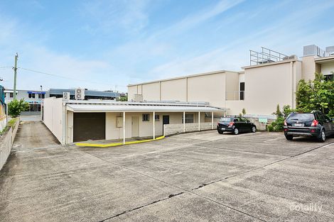 2/125 Bulcock St, Caloundra, QLD 4551