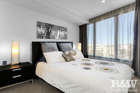 Property photo of 1010/77 Grey Street South Brisbane QLD 4101