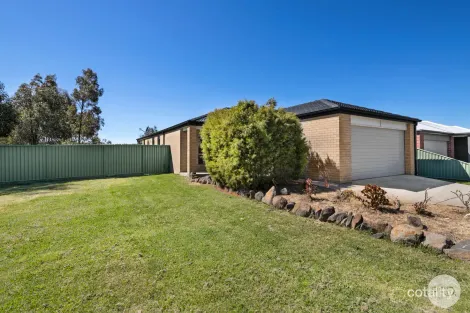 71 Waterford Dr, Miners Rest, VIC 3352
