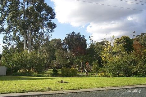 9 Barussela Ave, Greenmount, WA 6056