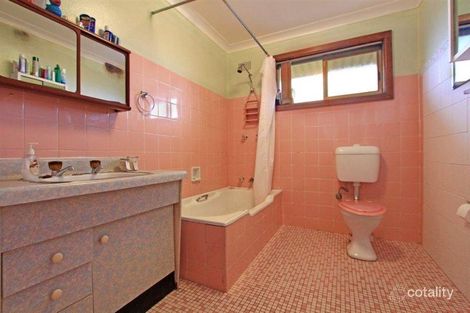 Property photo of 63 Blackman Parade Unanderra NSW 2526
