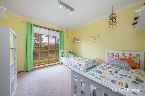 Property photo of 10 Gleneagles Drive Sunbury VIC 3429