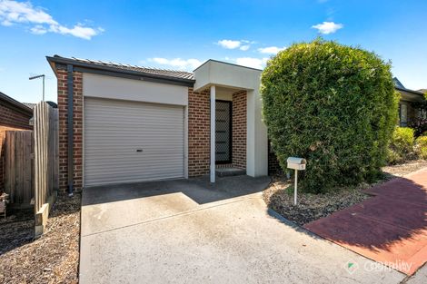 19/11 Hawk Ave, Pakenham, VIC 3810