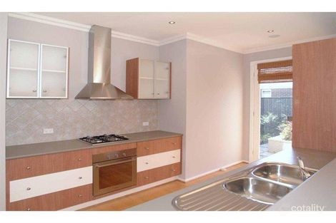 Property photo of 8 May Gibbs Circle Point Cook VIC 3030