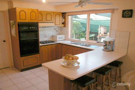 Property photo of 35 Trentham Drive Gladstone Park VIC 3043