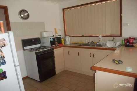 Property photo of 2/2 Crown Court Kings Park VIC 3021