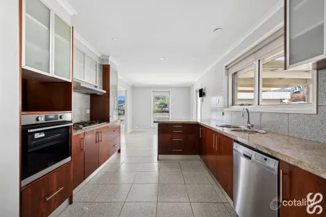 Property photo of 1 Panorama Close Bundoora VIC 3083