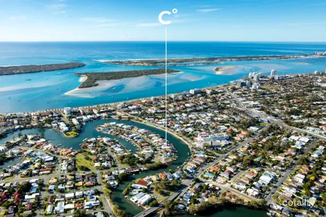Property photo of 2/10 Vaggelas Crescent Biggera Waters QLD 4216