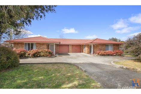 Property photo of 17 Jayne Close Armidale NSW 2350