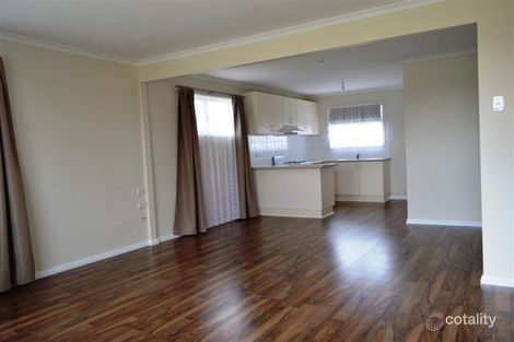 Property photo of 19 Salter Drive Dubbo NSW 2830