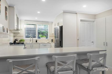 Property photo of 11 Alburnum Crescent Templestowe Lower VIC 3107