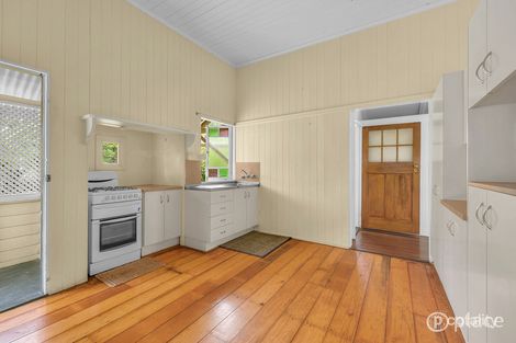 Property photo of 17 Macrossan Avenue Norman Park QLD 4170