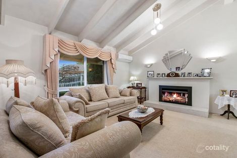Property photo of 5 El Greco Court Scoresby VIC 3179
