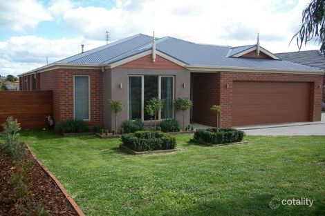 9 Martin Pl, Kyneton, VIC 3444