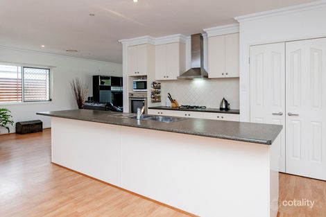 Property photo of 8 Backhousia Crescent Sinnamon Park QLD 4073