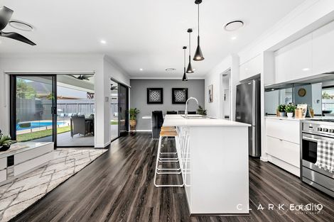 Property photo of 31 Swiftwing Close Chisholm NSW 2322