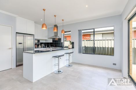 Property photo of 8 Grapestone Road Piara Waters WA 6112