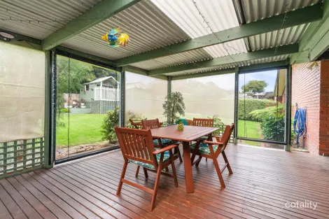 Property photo of 16 Panoramic Drive Lakes Entrance VIC 3909