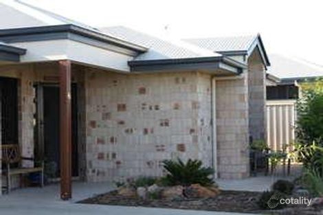Property photo of 6 Mooney Crescent Emerald QLD 4720