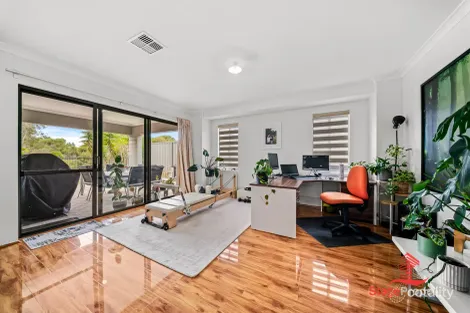 19 Chambri Ch, Success, WA 6164