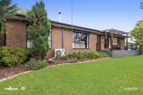 11 Howard St, Seville, VIC 3139