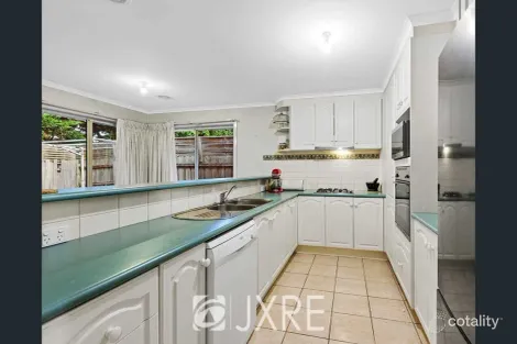 Property photo of 27 Silverwood Way Glen Waverley VIC 3150