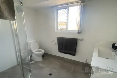 Property photo of 3/36 Takalvan Street Svensson Heights QLD 4670