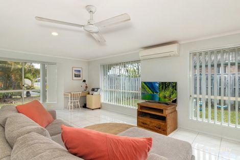 Property photo of 8 Dunedin Close Merrimac QLD 4226