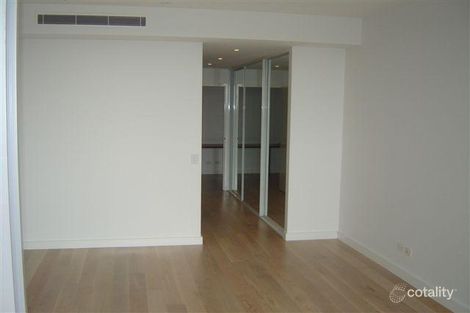 Property photo of 604/2-4 Honeysuckle Drive Newcastle NSW 2300