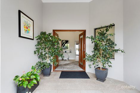 Property photo of 13 Santavea Mews Halls Head WA 6210