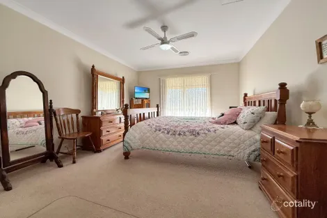 Property photo of 64 Friends Lane Young NSW 2594