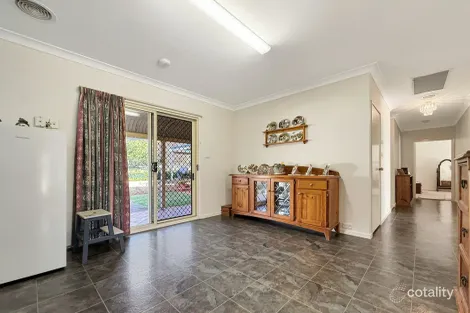 Property photo of 64 Friends Lane Young NSW 2594