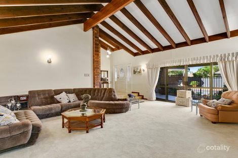 Property photo of 25 Inveray Avenue Benowa QLD 4217