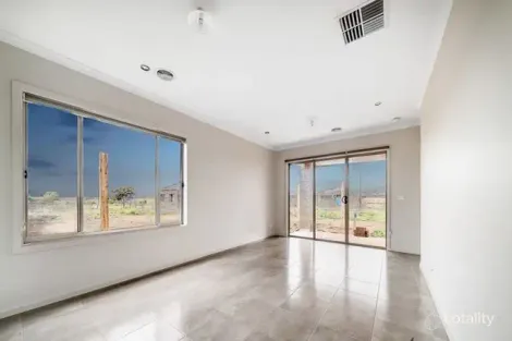 Property photo of 12 Arcadia Drive Weir Views VIC 3338