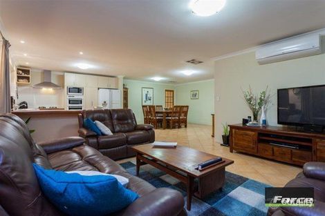 9 Ohio Pl, Marangaroo, WA 6064