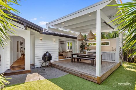 2/15 Macaw Ave, Miami, QLD 4220