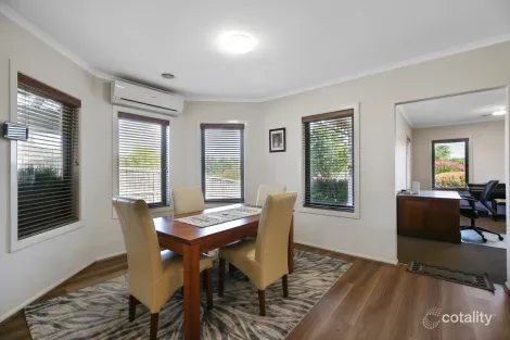 Property photo of 41 Grange Crescent Warragul VIC 3820