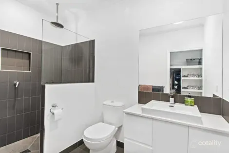 Property photo of 125 Riveredge Boulevard Oonoonba QLD 4811