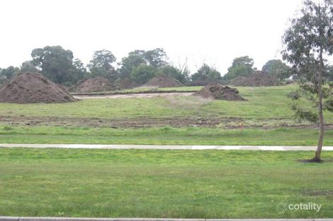 Property photo of 16 Cullen Close Berwick VIC 3806