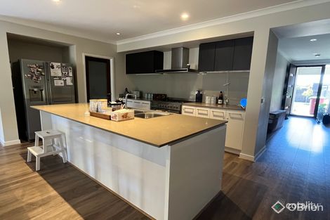 Property photo of 14 Epsom Lane Cranbourne North VIC 3977
