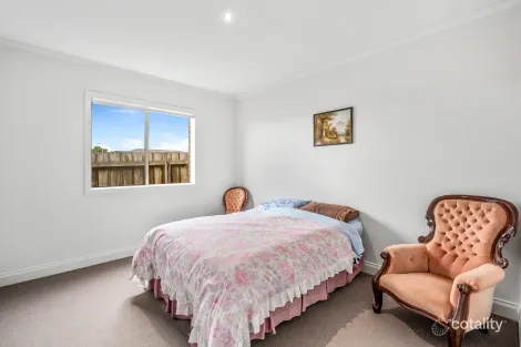 Property photo of 43 Pethajohn Parade Grovedale VIC 3216