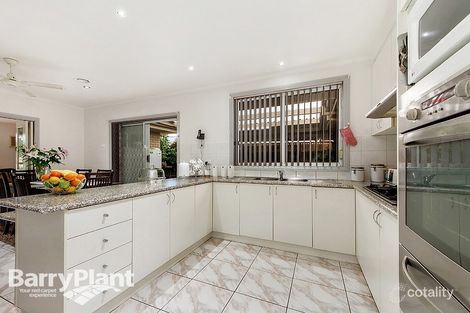 Property photo of 5 Oarsome Drive Delahey VIC 3037