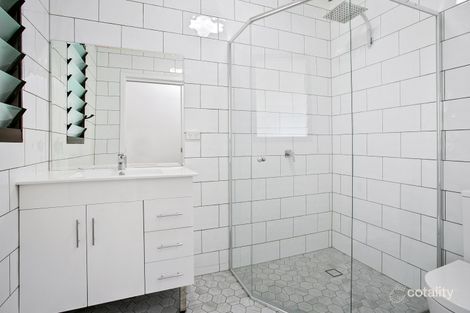 Property photo of 34 Oceana Street Narraweena NSW 2099