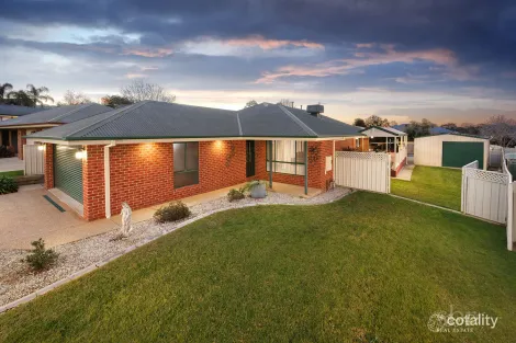 Property photo of 4 Firestone Way West Wodonga VIC 3690