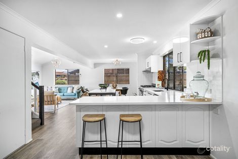 Property photo of 2 Swordfish Court Birkdale QLD 4159