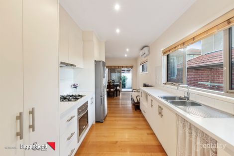 Property photo of 5 Travers Crescent Burwood East VIC 3151